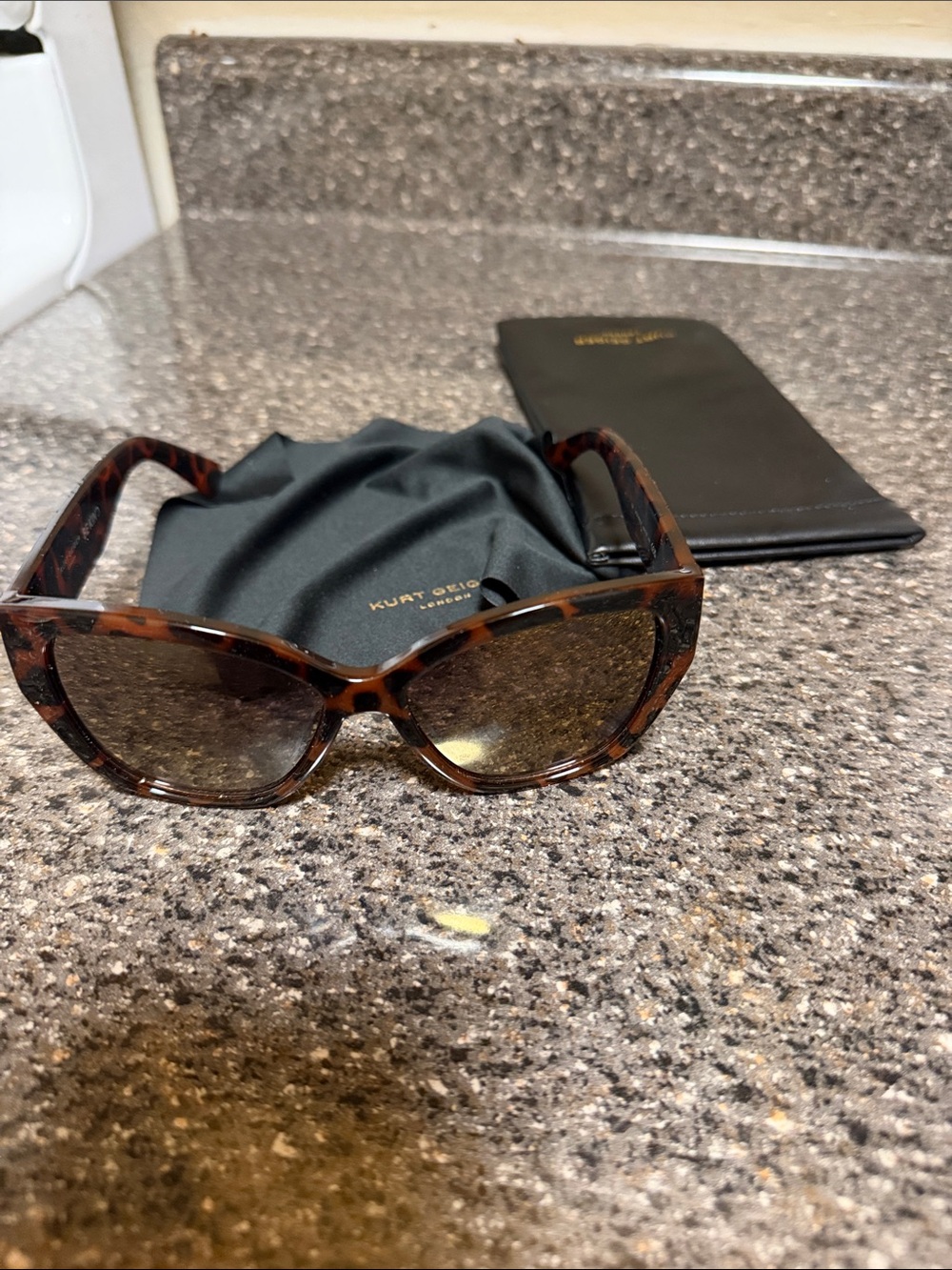 Kurt Geiger Tortoiseshell Sunglasses with Brown Lenses like new